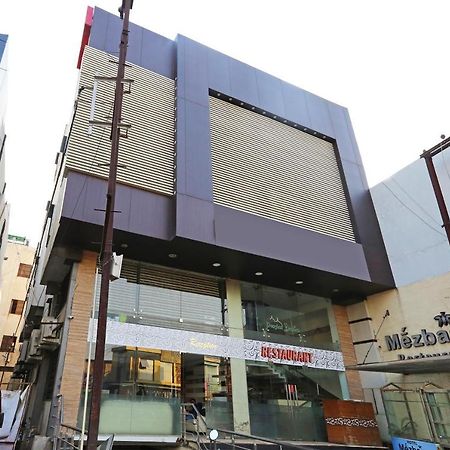 Oyo 6359 Hotel Mezbaan Regency Rāipur Esterno foto