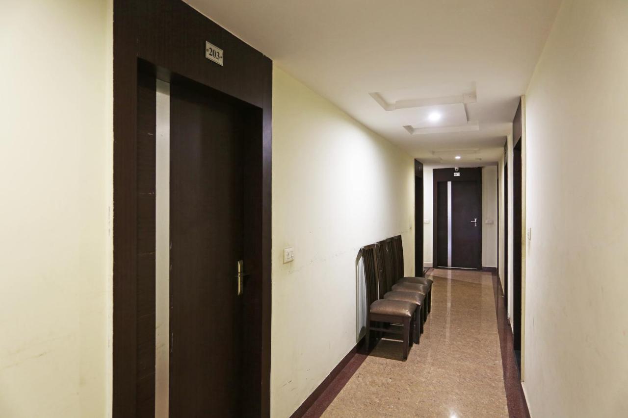 Oyo 6359 Hotel Mezbaan Regency Rāipur Esterno foto