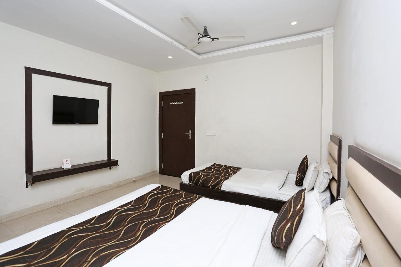 Oyo 6359 Hotel Mezbaan Regency Rāipur Esterno foto