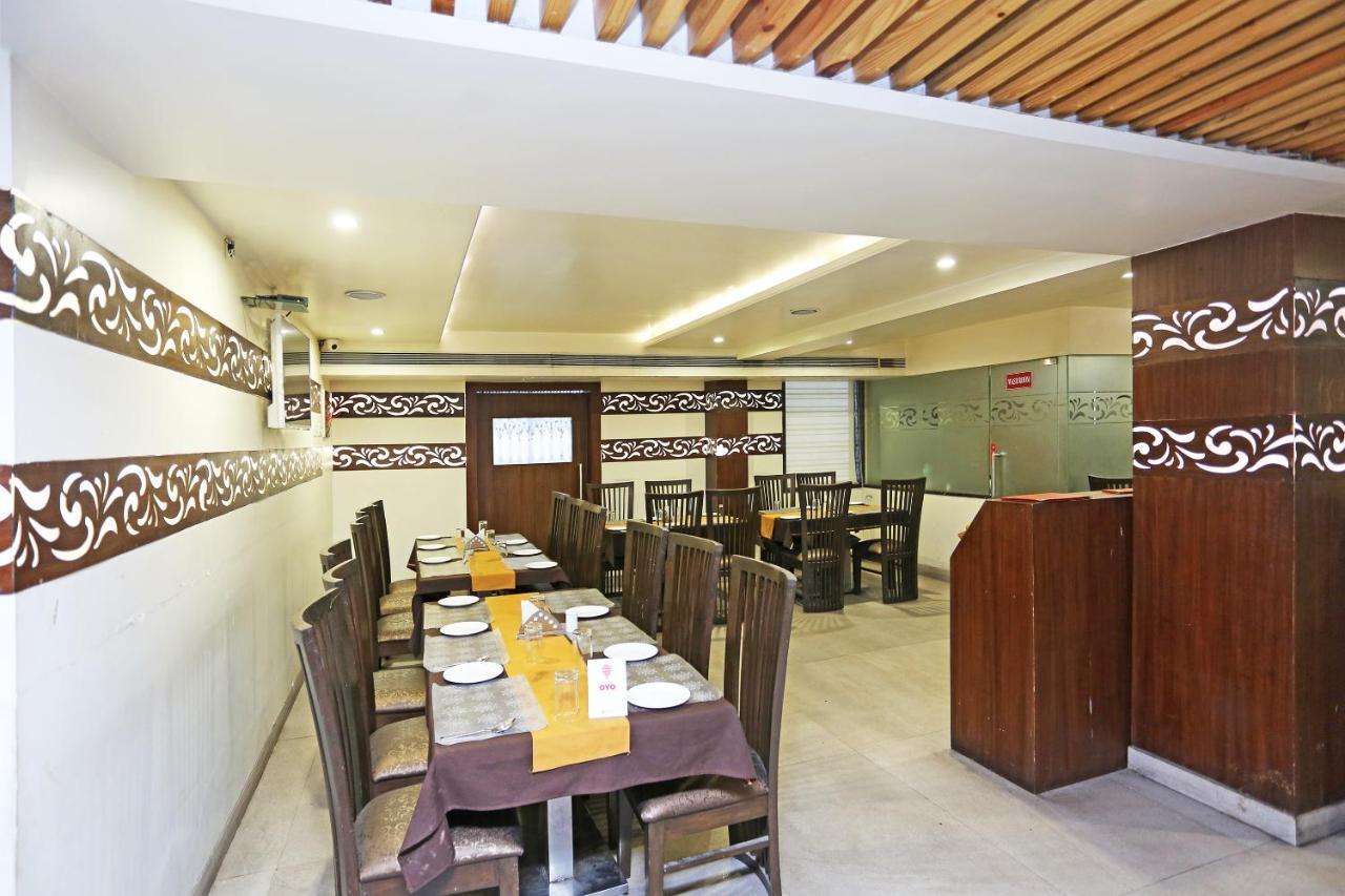 Oyo 6359 Hotel Mezbaan Regency Rāipur Esterno foto