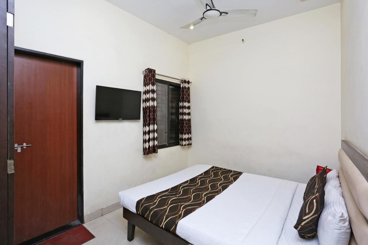 Oyo 6359 Hotel Mezbaan Regency Rāipur Esterno foto